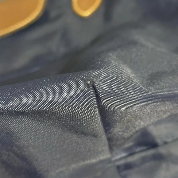 Longchamp Le Pliage Tote Bag - Picture 9 of 13